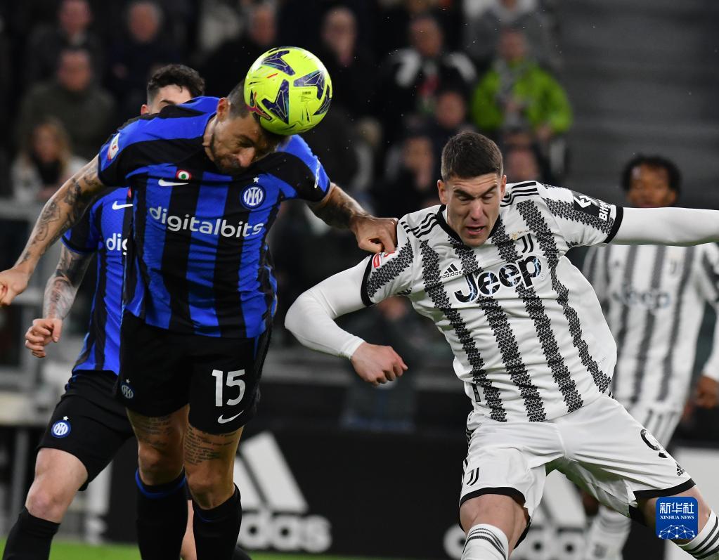 记者：弗洛伦蒂诺从未考虑过辞职，甚至没想过这件事（记者：弗洛伦蒂诺压根没想过辞职，这事从未进入他的考虑）