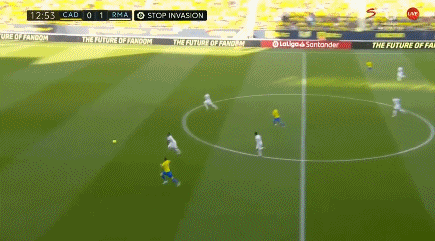 稳扎稳打！威少半场出战15分钟 4中3拿到6分5助（稳健发挥！威少半场出战15分钟，4投3中拿下6分5助攻）