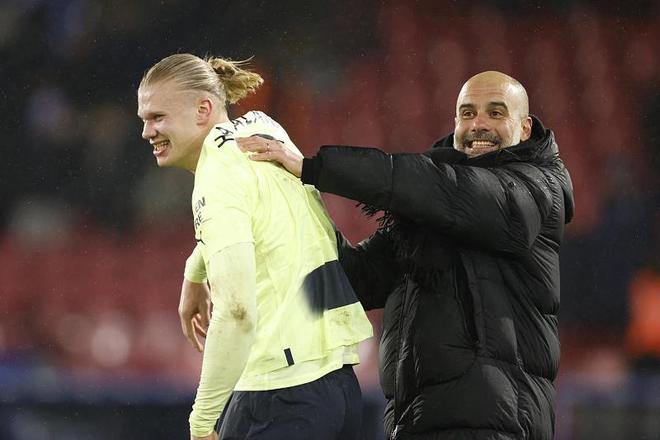 德甲前瞻：弗赖堡主场五连胜，多特交锋往绩占据巨大优势（德甲前瞻：弗赖堡主场豪取五连胜，多特历史交手优势显著）