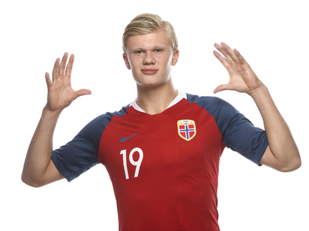 菲尔米诺：我很喜欢维尼修斯，但利物浦对阵皇马我希望红军赢（菲尔米诺：欣赏维尼修斯，但对阵皇马仍盼红军取胜）