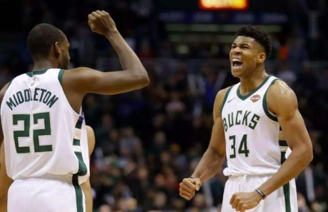 米切尔生涯第9次单场45+，超越亚历山大&追平塔图姆（米切尔生涯第9次轰45+，已超亚历山大并追平塔图姆）