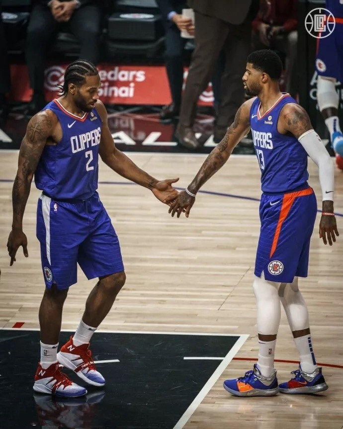 NBA：太阳击败篮网 杜兰特贡献35分（杜兰特轰下35分，太阳力克篮网）