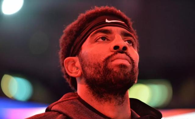 记者：若圣地亚哥不离队，米兰冬窗不能引进新前锋（记者：圣地亚哥若留队，米兰冬窗无法签下新前锋）