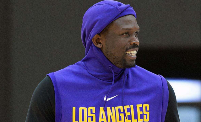 洛杉矶银河经理：伊布真的认为自己是上帝，他是个特别的家伙（洛杉矶银河主帅称伊布自视如神，确实是个与众不同的人）