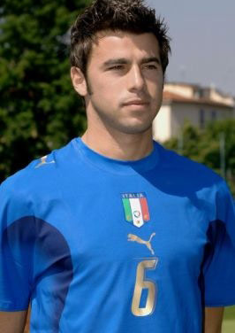 意超杯战报：连失三点，国米点球大战2-3博洛尼亚无缘决赛（意超杯快讯：国米点球三连失，2-3不敌博洛尼亚无缘决赛）