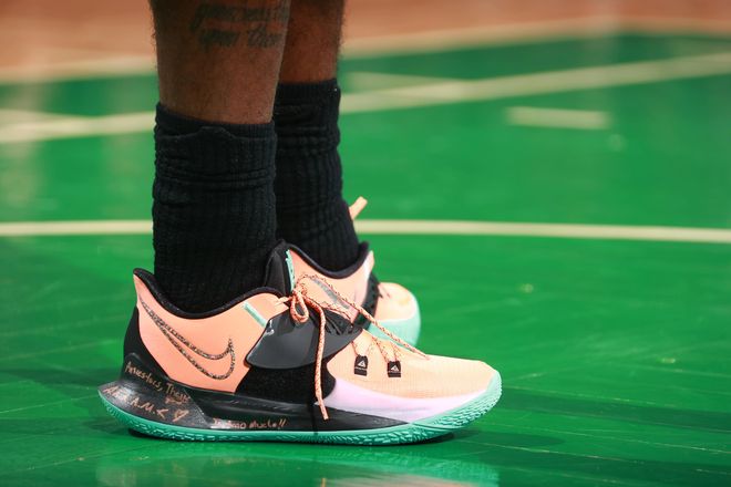 孔帕尼：我有关注曼城希望他们英超夺冠；连胜时我们也要反思（孔帕尼：盼曼城英超问鼎 连胜时也要保持反思）