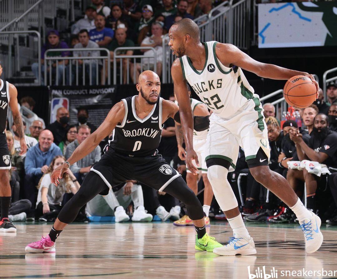 西甲榜首之争白热化（西甲榜首争夺战升级）