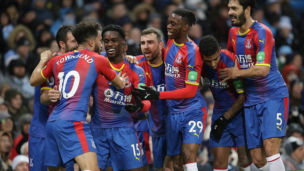 会重回皇马执教吗？齐达内现身伯纳乌观战皇马vs曼城（齐达内现身伯纳乌观战皇马对曼城，重返皇马执教引发热议）