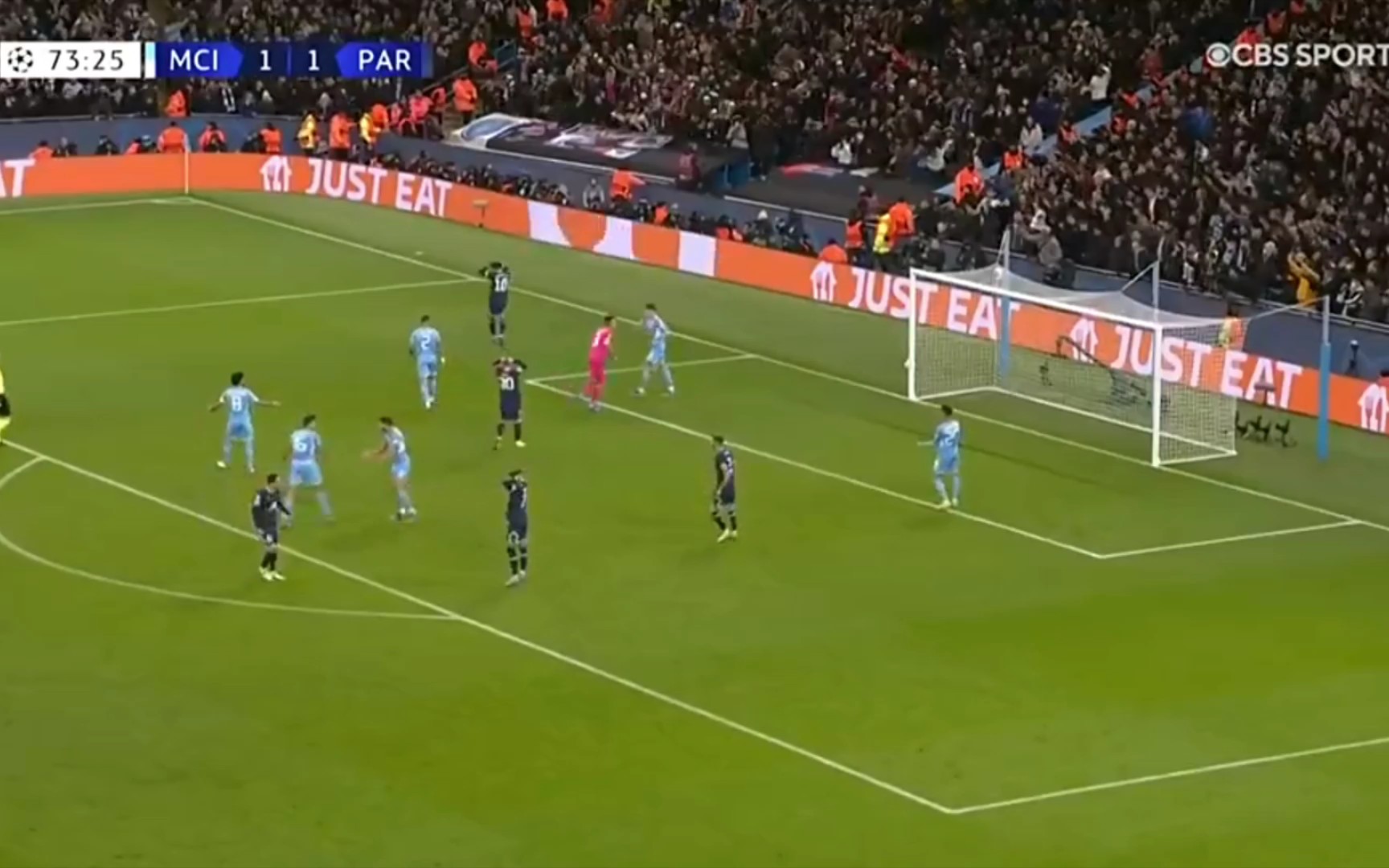 曼联4-1狼队全场数据：射正次数10-2，控球率超6成（曼联4-1狼队：数据全面占优，射正10比2、控球率超60%）